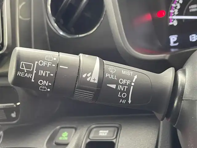 ホンダ Ｎ ＷＧＮ カスタム L ホンダセンシング 滋賀県 2020(令2)年 5.2万km クリスタルブラックパール 純正ナビ/CD/DVD/Bluetooth/USB/フルセグテレビ/バックカメラ/ホンダセンシング/・衝突軽減ブレーキ/・誤発進抑制機能/・歩行者事故低減ステアリング/・先行車発進お知らせ機能/・標識認識機能/・路外逸脱抑制機能/・渋滞追従機能付アダプティブクルーズコントロール/・車線維持支援システム/・オートハイビーム/ビルトインETC/LEDヘッドライト/オートライト/パーキングセンサー（リア）/運転席シートヒーター /プッシュスタート /スマートキー