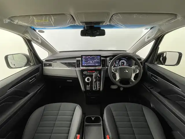 三菱 デリカＤ：５ シャモニー 道央・札幌 2025(令7)年 0.1千km 黒Ⅱ ・登録済未使用車/・CHAMONIX /・4WD　e-Assist/・オリジナルナビ取付パッケージ＋リアモニター取付パッケージ/・ALPINE D:5専用11型ナビゲーション/・ALPINE 12.8型後席用モニター/・全方位カメラ/・衝突軽減ブレーキ/・レーンキープアシスト/・オートハイビーム/・両側パワースライドドア/・パワーバックドア/・パドルシフト/・ステアリングヒーター/・パワーシート/・LEDヘッドライト/・フォグライト/・オートライト/・プッシュスタート/・スマートキー/色番号X47X42