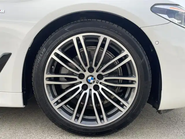ＢＭＷ ５２３ｉ ツーリング Mスポーツ 東京都 2020(令2)年 4.7万km アルピンホワイトⅢ インテリジェントセーフティ/ドライビングアシストプラス/パーキングアシストプラス/純正ナビ/フルセグTV/CD/DVD再生/Bluetooth接続/全周囲モニター/スマートキー/プッシュスタート/パドルシフト/アダプティブクルーズコントロール/ステアリングスイッチ/ヘッドアップディスプレイ/前後型ドライブレコーダー/パークアシスト/電動パワーシート/パワーゲート/純正LEDヘッドライト/オートライト/オートハイビーム