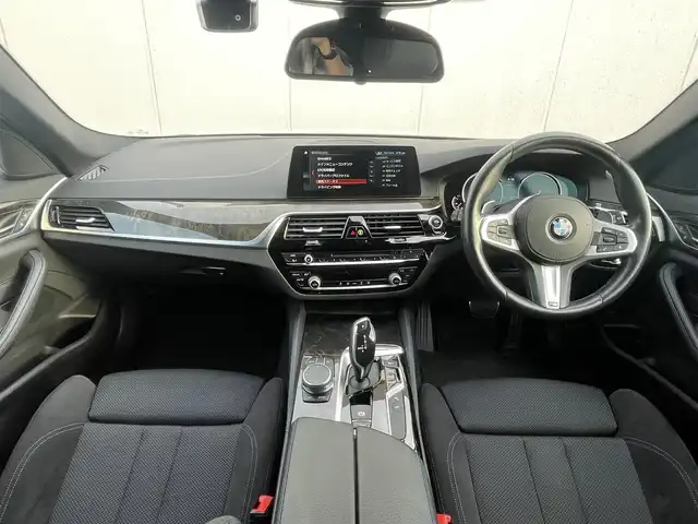 ＢＭＷ ５２３ｉ ツーリング Mスポーツ 東京都 2020(令2)年 4.7万km アルピンホワイトⅢ インテリジェントセーフティ/ドライビングアシストプラス/パーキングアシストプラス/純正ナビ/フルセグTV/CD/DVD再生/Bluetooth接続/全周囲モニター/スマートキー/プッシュスタート/パドルシフト/アダプティブクルーズコントロール/ステアリングスイッチ/ヘッドアップディスプレイ/前後型ドライブレコーダー/パークアシスト/電動パワーシート/パワーゲート/純正LEDヘッドライト/オートライト/オートハイビーム
