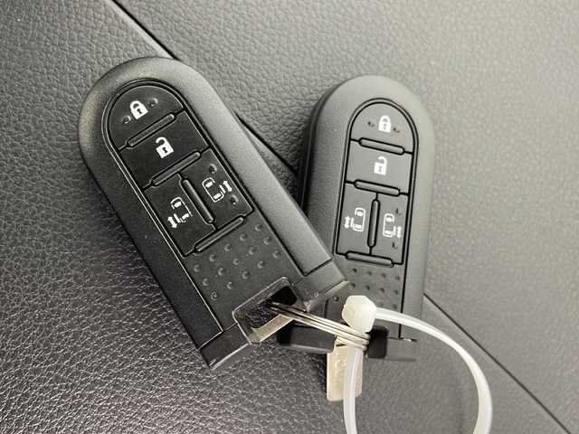 トヨタ タンク カスタムG S 宮城県 2017(平29)年 6.7万km ブラックマイカメタリック スマートアシストII/・衝突軽減ブレーキ/・レーンキープアシスト/両側パワースライドドア/純正ナビ　/・地図SD未挿入の為確認不可/フルセグTV/LEDヘッドライト　/LEDフォグライト　/ETC　/クルーズコントロール　/純正フロアマット　/純正14インチアルミホイール　/ロールサンシェード　/アイドリングストップ　/横滑り防止装置/プッシュスタート/スマートキー×2