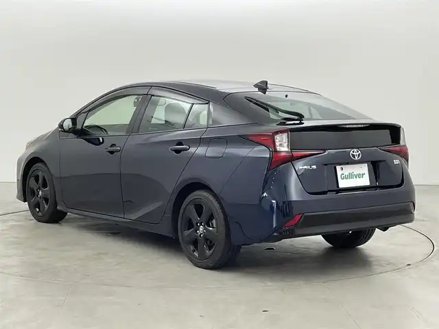 トヨタ プリウス S ツーリングセレ ブラックED 福岡県 2022(令4)年 5万km ブラッキッシュアゲハガラスフレーク 純正ＤＡナビ　/全方位カメラ　/ビルトインＥＴＣ　/前後ドラレコ　/レーダークルーズコントロール　/コーナーセンサー　/衝突軽減ブレーキ　/レーンキープ　/アクセル踏み間違い防止　/シートヒーター　/純正１７インチＡＷ　/ＬＥＤヘッドライト