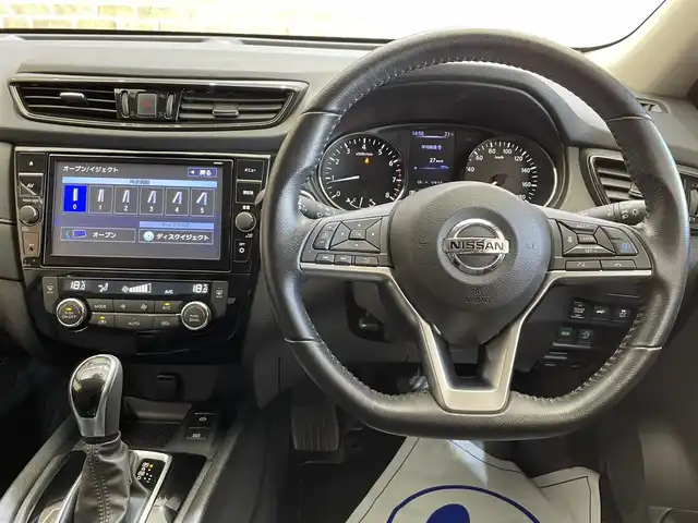 日産 エクストレイル 20Xi Vセレクション 岩手県 2021(令3)年 2.8万km ダイヤモンドブラック 7人乗り/ワンオーナー/４WD/後席モニター/ルーフレール/アラウンドビューモニター/プロパイロット/ヒルディセントコントロール/インテリジェントルームミラー/ハンズフリーオートバックドア/エマージェンシーブレーキ/車線逸脱抑制機能/後側方車両接近警報機能/オートハイビーム/前後ソナー/標識認識機能/先行車発信お知らせ機能/オートブレーキホールド/横滑り防止装置/MTモード付AT/パワーシート(前席)/シートヒーター(前席、２列目シート左右)/純正９インチナビ/ドライブレコーダー/ETC/LEDヘッドライト/純正18インチアルミホイール