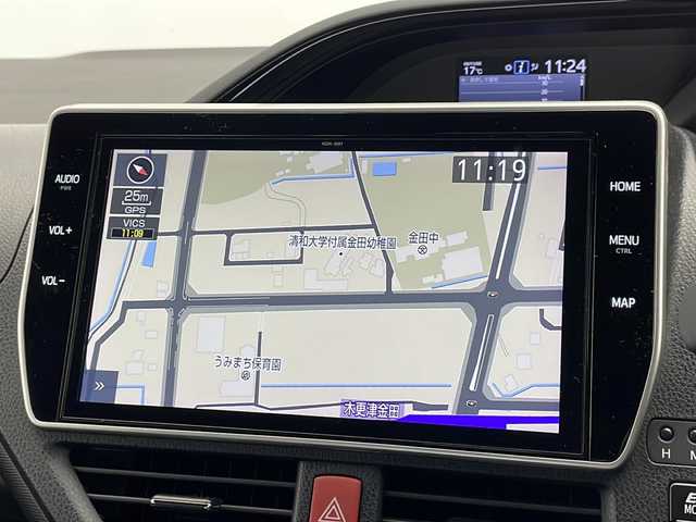 トヨタ ノア ハイブリッド Si ダブルバイビーⅡ 千葉県 2019(令1)年 2.3万km ブラック 禁煙車/純正１０インチSDナビ（フルセグTV/CD/DVD/BT/SD）/バックカメラ/前後ドライブレコーダー/トヨタセーフティーセンス/衝突軽減ブレーキ/レーンキープアシスト/オートハイビーム/クルーズコントロール/LEDヘッドライト/両側パワースライドドア/ステアリングスイッチ/アイドリングスイップ/ビルトインETC/純正フロアマット/純正ドアバイザー/ウィンカーミラー/フォグライト