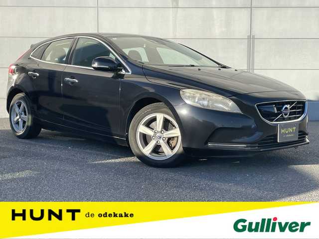 ボルボ Ｖ４０ T－4 千葉県 2014(平26)年 5.5万km ブラックサファイアメタリック 衝突軽減ブレーキ/純正ＨＤＤナビ/バックカメラ/ＥＴＣ/ＢＳＭ/レーダークルーズコントロール/純正１６インチアルミホイール/ハロゲンヘッドライト　/オートライト