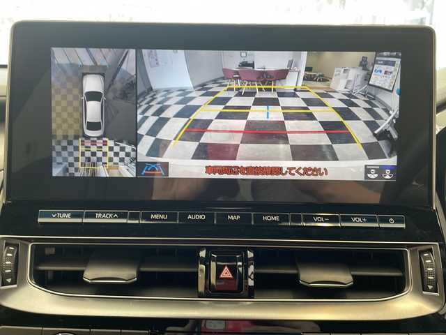 トヨタ クラウン ハイブリッド RS アドバンス 岐阜県 2020(令2)年 3.3万km パール 純正ナビ/Bluetooth/フルセグTV/全周囲モニター/トヨタセーフティセンス/プリクラッシュセーフティ/ブラインドスポットモニター/レーダークルーズコントロール/ロードサインアシスト/ヘッドアップディスプレイ/オートマチックハイビーム/黒革シート/前席パワーシート/シートヒーター/ベンチレーションシート/ステアリングヒーター/車高調/ビルトインETC/LEDヘッドライト/パドルシフト/電動パーキング/スカッフプレート