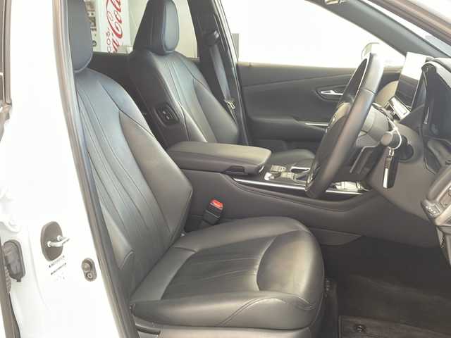 トヨタ クラウン ハイブリッド RS アドバンス 岐阜県 2020(令2)年 3.3万km パール 純正ナビ/Bluetooth/フルセグTV/全周囲モニター/トヨタセーフティセンス/プリクラッシュセーフティ/ブラインドスポットモニター/レーダークルーズコントロール/ロードサインアシスト/ヘッドアップディスプレイ/オートマチックハイビーム/黒革シート/前席パワーシート/シートヒーター/ベンチレーションシート/ステアリングヒーター/車高調/ビルトインETC/LEDヘッドライト/パドルシフト/電動パーキング/スカッフプレート