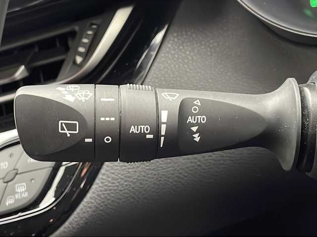 トヨタ Ｃ－ＨＲ G モード ネロ 千葉県 2019(平31)年 4.9万km ブラックマイカ TSS/純正９インチナビ（ＢＴ／ＴＶ／ＤＶＤ／ＣＤ）/バックカメラ/ＥＴＣ/純正18インチAW/純正フロアマット/ハーフレザーシート/シートヒーター/革巻ハンドル/ステアリングスイッチ/オートライ/ＬＥＤライト/フォグ/電子パーキング/ブレーキホールド/ＴＲＤエアロ