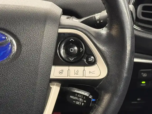 トヨタ プリウス ＰＨＶ A プレミアム 三重県 2018(平30)年 5.4万km ホワイトパールクリスタルシャイン プラグインハイブリッド/FF/インパネCVT/純正 11.6インチ 縦型ナビ/（AM/FM/USB/iPod/Bluetooth/AUX/TV）/バックカメラ/モデリスタエアロ（F/S/R下）/【OP】ETC2.0/Toyota Safety Sense/・プリクラッシュセーフティ/・レーンディパーチャーアラート（操舵支援付）/・レーダークルコン/・オートハイビーム/・ふらつき検知機能/・ブラインドスポットモニター/・インテリジェントクリアランスソナー（巻き込み警報機能付）/・シンプルインテリジェントパーキングアシスト/など/装備/・本革シート/・シートヒーター（D/N）/・ステアリングヒーター/・カラーヘッドアップディスプレイ/・AC100Vアクセサリーコンセント（ヴィークルパワーコネクター付・V2H対応・コンセント2ヶ）/・オートエアコン/・オートライト/・4灯 LEDヘッドライト＆LED フロントフォグランプ/・【OP】純正17inAW/・ステアリングスイッチ/・プッシュスタート/・スマートキーx2/・保/取/ナビ取/・充電ケーブル（AC200V用・7m）/など