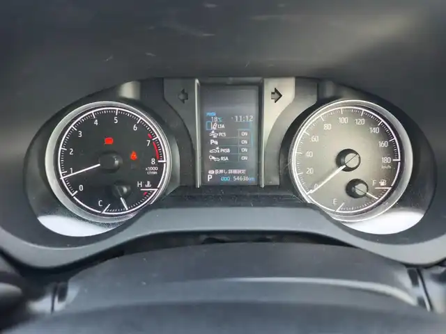 トヨタ ハリアー S 鹿児島県 2022(令4)年 5.5万km ホワイトパールクリスタルシャイン 〇純正8インチナビ/〇AppleCarPlay/AndroidAuto/〇バックカメラ/〇ETC/〇ドライブレコーダー/〇セーフティセンス/・プリクラッシュセーフティ/・レーントレーシングアシスト/・レーダークルーズコントロール/・オートマチックハイビーム/・ロードサインアシスト/〇パーキングサポートブレーキ/〇革巻きステアリング/〇LEDヘッドライト/〇オートライト/〇純正17インチアルミ/〇前席左右独立温度調整オートエアコン/〇スマートキー/〇禁煙車