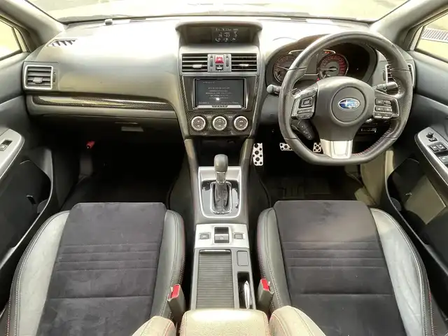 スバル ＷＲＸ Ｓ４ 2．0GT‐S アイサイト 愛媛県 2017(平29)年 8.7万km クリスタルホワイトP 純正7型ナビ(BT/フルセグTV)/バックカメラ/サイドカメラ/アイサイトVer.3/全車速追従機能付クルーズコントロール/アドバンスドセイフティパッケージ/プリクラッシュブレーキ/アクティブレーンキープ/AT誤発進抑制制御/AT誤後進抑制制御/ふらつき警報/ブラインドスポットモニター/STiフロンアンダーリップ/ハーフレザーシート/前席パワーシート/パドルシフト/LEDアクセサリーライナー/LEDヘッドライト/オートライト/USB電源/シガーソケット/ドアバイザー/ヒルホールドスイッチ/電動パーキングブレーキ/現状サマー(純正AW)(245/40/R18)/BRIDGESTONE POTENZA Adrenalin RE004/禁煙車