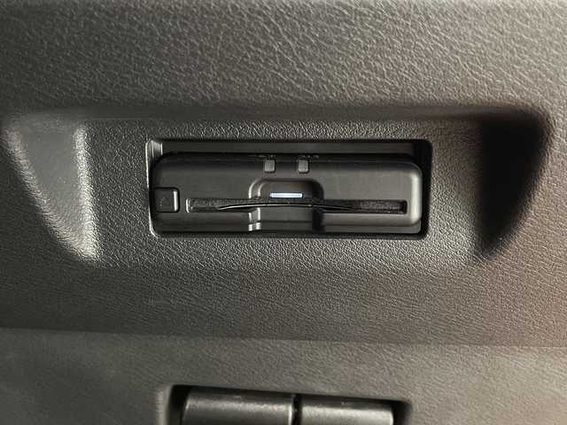 日産 キックス X ツートーンインテリアED 宮崎県 2020(令2)年 2.3万km プレミアムホライズンオレンジ/ピュアブラック 2トーン 禁煙車/エマージェンシーブレーキ/純正9型ナビTV/（CD/DVD/Bluetooth/FMAM/フルセグTV)/純正ビルトインETC/純正ドライブレコーダー/純正セキュリティアラーム/純正17インチアルミ/純正LEDオートライト/純正LEDフォグ/純正フロアマット/プロパイロット/アラウンドビューモニター/オートマチックハイビーム/デジタルインナーミラー/クリアランスソナー/電子パーキング/オートホールド/ステアリングヒーター/前席シートヒーター/オートエアコン/本革巻ハンドル/ハーフレザーシート/インテリジェントキー/プッシュエンジンスタート/スペアキー/新車時保証書/取扱い説明書