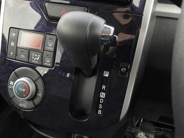 ダイハツ タント カスタムX トップED LTD SAⅢ 道東・釧路十勝 2018(平30)年 9.1万km ブラックマイカメタリック 4WD/純正ナビ　NSZN-W680/(AM/FM/CD/DVD/BT)/純正エンジンスターター/純正ドライブレコーダー　前のみ/ETC/アラウンドビューモニター/バックカメラ/両側パワースライドドア/ハーフレザーシート/シートヒーター　運転席のみ/夏タイヤ積込/純正14インチAW/純正フロアマット/パーキングアシスト/コーナーセンサー　後ろのみ/レーンキープアシスト/オートライト/オートマチックハイビーム/ライトレベライザー/フォグランプ/ABS/横滑り防止装置/スペアキー/USB入力端子