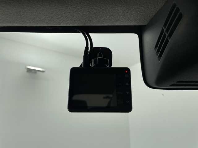 スズキ ジムニー シエラ JC 群馬県 2024(令6)年 1.3万km ジャングルグリーン ４ＷＤターボ　９型ナビ　バックカメラ　ＥＴＣ　前後ドラレコ　クルーズコントロール　衝突被害軽減ブレーキ　レーンアシスト　シートヒーター　LEDヘッドライト　オートライト　スマートキー　禁煙車