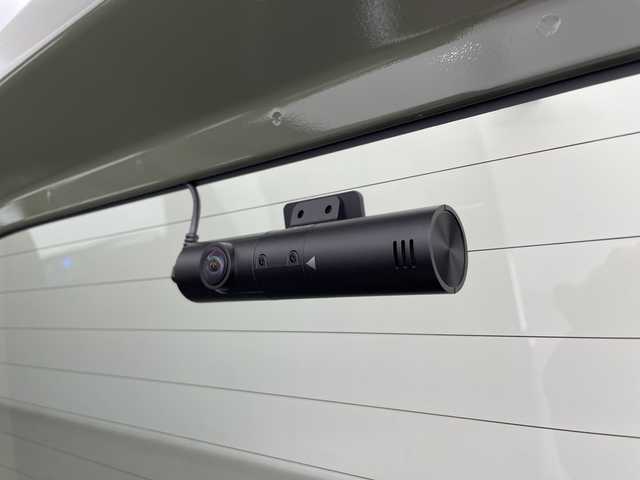 スズキ ジムニー シエラ JC 群馬県 2024(令6)年 1.3万km ジャングルグリーン ４ＷＤターボ　９型ナビ　バックカメラ　ＥＴＣ　前後ドラレコ　クルーズコントロール　衝突被害軽減ブレーキ　レーンアシスト　シートヒーター　LEDヘッドライト　オートライト　スマートキー　禁煙車