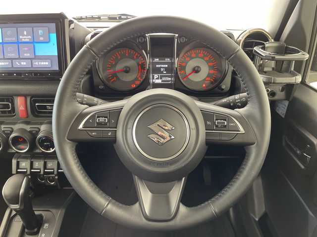 スズキ ジムニー シエラ JC 群馬県 2024(令6)年 1.3万km ジャングルグリーン ４ＷＤターボ　９型ナビ　バックカメラ　ＥＴＣ　前後ドラレコ　クルーズコントロール　衝突被害軽減ブレーキ　レーンアシスト　シートヒーター　LEDヘッドライト　オートライト　スマートキー　禁煙車