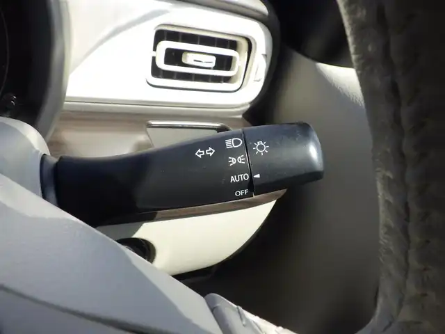 スズキ ラパン F リミテッド 千葉県 2017(平29)年 4.7万km フォーンベージュM スズキセーフティサポート/社外メモリーナビ/地デジTV/【DVD/CD再生機能　Bluetooth接続】/運転席シートヒーター/革巻きステアリング/HIDヘッドライト/ウインカーミラー/純正14インチアルミホイル/携帯リモコン