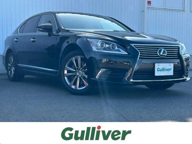 レクサス ＬＳ 460 バージョンL 愛媛県 2015(平27)年 11万km ブラック ステアリングヒーター/シートメモリー/ステアリングリモコン/後席サンシェード/全席シートヒーター/全席エアーシート/純正ナビ/純正フロアマット/黒革シート/バックカメラ/ハンドルヒーター/レクサスプレミアムサウンドシステム/ドライブモード切替（コンフォート、エコ、ノーマル、スポーツS、Sプラス、SNOW）/エンジンスタートボタン/パワステ/パワーウィンドウ/コンセント/Bluetooth/USB/ドラレコ/全席パワーシート/前後コーナーセンサー/ABS/横滑り防止/盗難防止装置/オートライト