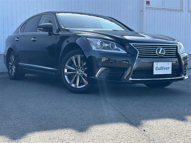 レクサス ＬＳ 460 バージョンL 愛媛県 2015(平27)年 11万km ブラック ステアリングヒーター/シートメモリー/ステアリングリモコン/後席サンシェード/全席シートヒーター/全席エアーシート/純正ナビ/純正フロアマット/黒革シート/バックカメラ/ハンドルヒーター/レクサスプレミアムサウンドシステム/ドライブモード切替（コンフォート、エコ、ノーマル、スポーツS、Sプラス、SNOW）/エンジンスタートボタン/パワステ/パワーウィンドウ/コンセント/Bluetooth/USB/ドラレコ/全席パワーシート/前後コーナーセンサー/ABS/横滑り防止/盗難防止装置/オートライト