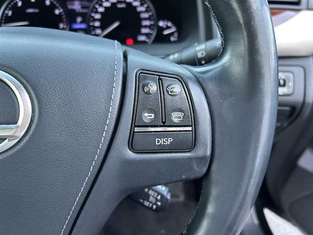 レクサス ＬＳ 460 バージョンL 愛媛県 2015(平27)年 11万km ブラック ステアリングヒーター/シートメモリー/ステアリングリモコン/後席サンシェード/全席シートヒーター/全席エアーシート/純正ナビ/純正フロアマット/黒革シート/バックカメラ/ハンドルヒーター/レクサスプレミアムサウンドシステム/ドライブモード切替（コンフォート、エコ、ノーマル、スポーツS、Sプラス、SNOW）/エンジンスタートボタン/パワステ/パワーウィンドウ/コンセント/Bluetooth/USB/ドラレコ/全席パワーシート/前後コーナーセンサー/ABS/横滑り防止/盗難防止装置/オートライト