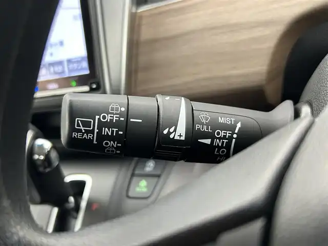 ホンダ フリード G ホンダセンシング 千葉県 2021(令3)年 3.1万km クリスタルブラックパール 禁煙車/ホンダセンシング/純正9型ナビ（VXM-217VFNi）/CD/DVD/SD/USB/Bluetooth/フルセグTV/バックカメラ/両側電動スライドドア/衝突軽減ブレーキ/レーダークルーズコントロール/レーンアシスト/横滑り防止機能/アイドリングストップ/シートヒーター/ビルトインETC/LEDオートライト/後席ロールサンシェード/スマートキー/プッシュスタート/スペアキー1本/取扱説明書/保証書