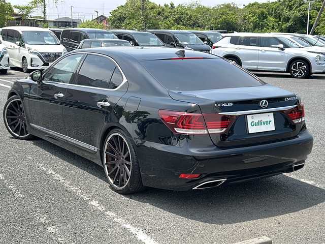 レクサス ＬＳ 600hL エグゼクティブP 千葉県 2015(平27)年 8.3万km ブラック サンルーフ　黒革　ナビ　マークレビンソン　リアエンターテイメントシステム　バックカメラ　ETC 全席エアシート　電動シート　リアマッサージ機能 ドラレコ 21インチAW ブレンボキャリパー 外ブレーキ