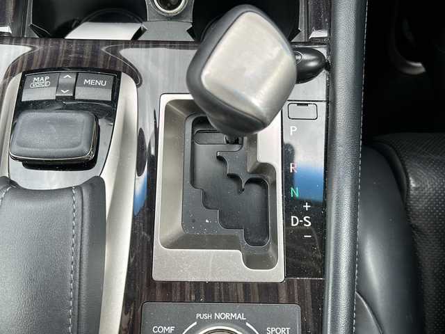 レクサス ＬＳ 600hL エグゼクティブP 千葉県 2015(平27)年 8.3万km ブラック サンルーフ　黒革　ナビ　マークレビンソン　リアエンターテイメントシステム　バックカメラ　ETC 全席エアシート　電動シート　リアマッサージ機能 ドラレコ 21インチAW ブレンボキャリパー 外ブレーキ