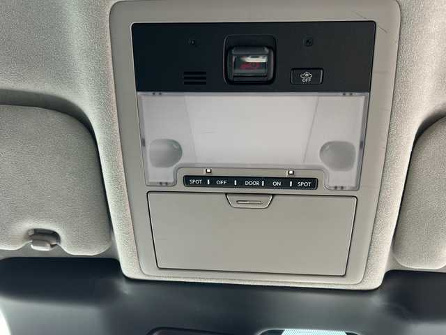 レクサス ＬＳ 600hL エグゼクティブP 千葉県 2015(平27)年 8.3万km ブラック サンルーフ　黒革　ナビ　マークレビンソン　リアエンターテイメントシステム　バックカメラ　ETC 全席エアシート　電動シート　リアマッサージ機能 ドラレコ 21インチAW ブレンボキャリパー 外ブレーキ