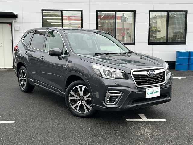 スバル フォレスター プレミアム 山口県 2020(令2)年 2.3万km マグネタイトグレーメタリック 4WD/純正SDナビ　【KXM-H704】/Bluetooth接続/フルセグTV/DVD再生機能有/ETC/クルーズコントロール追従走行有/ブラインドスポットモニター/アイドリングストップ/コーナーセンサー/パワーシートD席N席/シートヒーター/パドルシフト/寒冷地機能/LEDヘッドライト/横滑り防止装置/衝突被害軽減システム/盗難防止装置/スマートキー/プッシュスタート