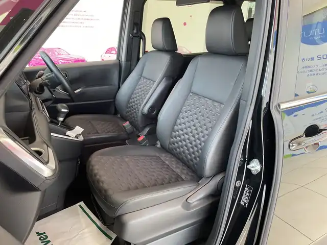 トヨタ ヴォクシー S－Z 埼玉県 2023(令5)年 1.8万km アティチュードブラックマイカ セーフティセンス/純正ディスプレイオーディオ/ BT/TV/CD/DVD/AppleCarPlay/AndroidAuto/バックカメラ/フリップダウンモニター/レーダークルーズコントロール/ビルトインんETC2.0/前後ドライブレコーダー/LDA/PCS/PDA/ICS/PKSB/RSA/LEDヘッドライト/両側パワースライドドア/ハーフレザーシート/シートヒーター/ETC2.0/スマートキー×2/禁煙車