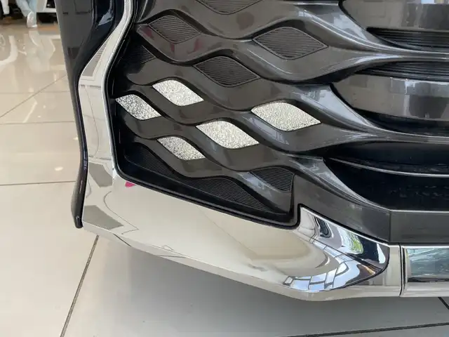 トヨタ ヴォクシー S－Z 埼玉県 2023(令5)年 1.8万km アティチュードブラックマイカ セーフティセンス/純正ディスプレイオーディオ/ BT/TV/CD/DVD/AppleCarPlay/AndroidAuto/バックカメラ/フリップダウンモニター/レーダークルーズコントロール/ビルトインんETC2.0/前後ドライブレコーダー/LDA/PCS/PDA/ICS/PKSB/RSA/LEDヘッドライト/両側パワースライドドア/ハーフレザーシート/シートヒーター/ETC2.0/スマートキー×2/禁煙車