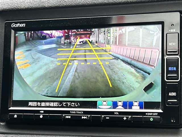 ホンダ ヴェゼル ハイブリッド RS ホンダセンシング 静岡県 2020(令2)年 5.4万km プラチナホワイトパール 【安全装備】/ホンダセンシング/アダプティブ・クルーズ・コントロール（ACC）/・作動車速域：約30km/hから100km/h間/車線維持支援システム（LKAS）/・作動車速：約65km/hから100km/h間/・ステアリング制御/衝突軽減ブレーキ（CMBS）/・歩行者検知機能/・作動車速：約80km/h未満時/・対向車車速：約30km/hから80km/h時/誤発進抑制機能（前進）/・ミリ波レーダー検知：作動車速10km/h未満/歩行者事故低減ステアリング/・作動車速10km/hから40km/h間/路外逸脱抑制機能/・作動車速：約60km/hから100km/h間/先行車発進お知らせ機能/標識認識機能/【主要装備】/純正ナビ　/フルセグ　/バックカメラ　/ＬＥＤヘッドライト　/ハーフレザーシート　/スマートキー　/プッシュスタート　/ドライブレコーダー　/シートヒーター/純正18インチアルミホイール　