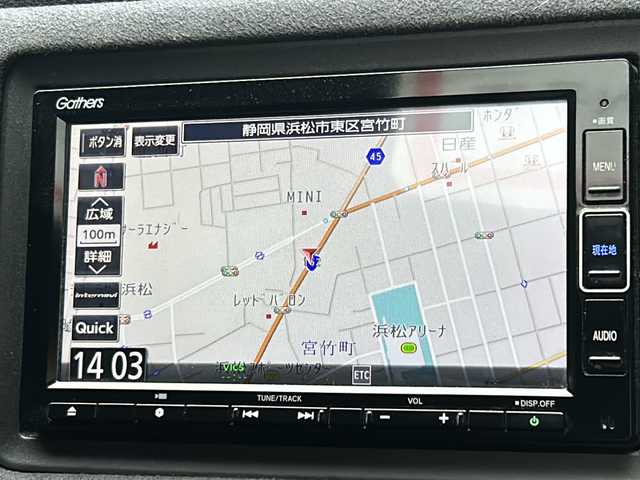 ホンダ ヴェゼル ハイブリッド RS ホンダセンシング 静岡県 2020(令2)年 5.4万km プラチナホワイトパール 【安全装備】/ホンダセンシング/アダプティブ・クルーズ・コントロール（ACC）/・作動車速域：約30km/hから100km/h間/車線維持支援システム（LKAS）/・作動車速：約65km/hから100km/h間/・ステアリング制御/衝突軽減ブレーキ（CMBS）/・歩行者検知機能/・作動車速：約80km/h未満時/・対向車車速：約30km/hから80km/h時/誤発進抑制機能（前進）/・ミリ波レーダー検知：作動車速10km/h未満/歩行者事故低減ステアリング/・作動車速10km/hから40km/h間/路外逸脱抑制機能/・作動車速：約60km/hから100km/h間/先行車発進お知らせ機能/標識認識機能/【主要装備】/純正ナビ　/フルセグ　/バックカメラ　/ＬＥＤヘッドライト　/ハーフレザーシート　/スマートキー　/プッシュスタート　/ドライブレコーダー　/シートヒーター/純正18インチアルミホイール　