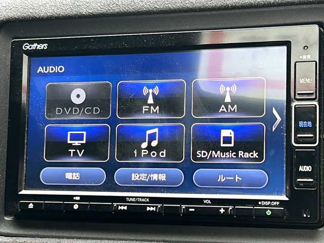 ホンダ ヴェゼル ハイブリッド RS ホンダセンシング 静岡県 2020(令2)年 5.4万km プラチナホワイトパール 【安全装備】/ホンダセンシング/アダプティブ・クルーズ・コントロール（ACC）/・作動車速域：約30km/hから100km/h間/車線維持支援システム（LKAS）/・作動車速：約65km/hから100km/h間/・ステアリング制御/衝突軽減ブレーキ（CMBS）/・歩行者検知機能/・作動車速：約80km/h未満時/・対向車車速：約30km/hから80km/h時/誤発進抑制機能（前進）/・ミリ波レーダー検知：作動車速10km/h未満/歩行者事故低減ステアリング/・作動車速10km/hから40km/h間/路外逸脱抑制機能/・作動車速：約60km/hから100km/h間/先行車発進お知らせ機能/標識認識機能/【主要装備】/純正ナビ　/フルセグ　/バックカメラ　/ＬＥＤヘッドライト　/ハーフレザーシート　/スマートキー　/プッシュスタート　/ドライブレコーダー　/シートヒーター/純正18インチアルミホイール　