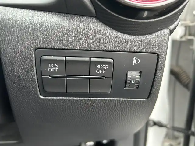 マツダ ＣＸ－３ XD 栃木県 2015(平27)年 5.6万km セラミックM スマートシティブレーキシステム/マツダコネクトナビ/AM/FM/Bluetooth/USB/バックカメラ/ビルトインETC/ドライブレコーダー/ステアリングリモコン/4WD/ターボ/アイドリングストップ/純正フロアマット/純正16インチAW/スマートキー×2/プッシュEgスタート