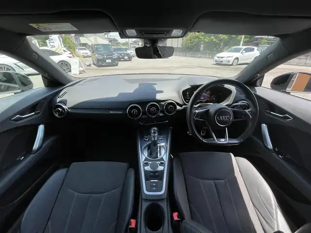 アウディ ＴＴクーペ 1．8 TFSI Sライン 栃木県 2018(平30)年 3.7万km ミトスブラックメタリック Sラインパッケージ/マトリクスLEDヘッドライト/バーチャルコックピット/アドバンストキー /ハーフレザー /クルーズコントロール/ナビ/バックカメラ/フルセグTV/ETC/パーキングエイド /ドライブレコーダー