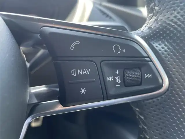 アウディ ＴＴクーペ 1．8 TFSI Sライン 栃木県 2018(平30)年 3.7万km ミトスブラックメタリック Sラインパッケージ/マトリクスLEDヘッドライト/バーチャルコックピット/アドバンストキー /ハーフレザー /クルーズコントロール/ナビ/バックカメラ/フルセグTV/ETC/パーキングエイド /ドライブレコーダー