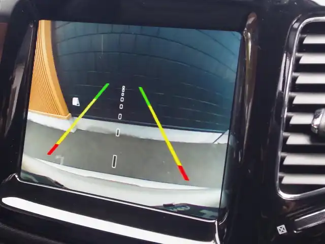 クライスラー・ジープ ジープ コンパス リミテッド 埼玉県 2018(平30)年 4.9万km 白 ブラックレザーシート /アダプティブクルーズコントロール /beatsサウンド /CarPlay /ブラインドスポットモニター /バックカメラ ドラレコ /ETC /フルセグTV /前席シートヒーター/シートポジションメモリー機能/16インチスタットレス
