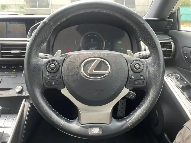 レクサス ＩＳ 300h Fスポーツ 福岡県 2014(平26)年 9.8万km ホワイトパールクリスタルシャイン 純正7SDナビ(フルセグ/CD/DVD/BT)バックモニターコーナーセンサーブラインドスポットモニターレーダークルーズコントロールドラレコETC純正フロアマット純正LEDヘットライト純正１８インチアルミホイール