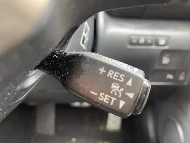 レクサス ＩＳ 300h Fスポーツ 福岡県 2014(平26)年 9.8万km ホワイトパールクリスタルシャイン 純正7SDナビ(フルセグ/CD/DVD/BT)バックモニターコーナーセンサーブラインドスポットモニターレーダークルーズコントロールドラレコETC純正フロアマット純正LEDヘットライト純正１８インチアルミホイール