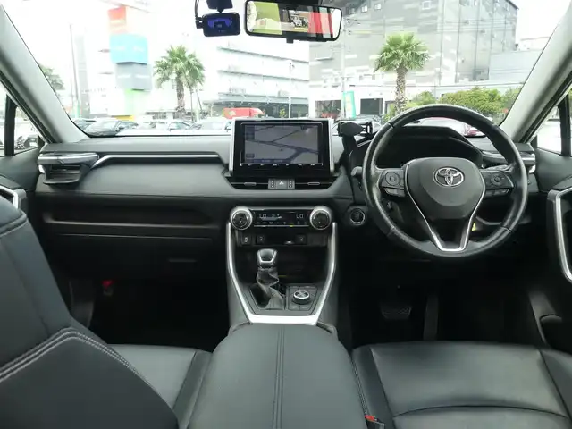 トヨタ ＲＡＶ４ G Zパッケージ 千葉県 2019(令1)年 9.1万km ホワイトパールクリスタルシャイン 所解中/Toyota Safety Sense/・プリクラッシュセーフティ/・レーンディパーチャーアラート/・オートハイビーム/・レーダークルーズコントロール/・ブラインドスポットモニター/パワーバックドア/デジタルインナーミラー/ブラックレザーシート/運転席パワーシート/前席シートヒーター/純正SDナビ/地デジTV/【DVD/CD再生機能　Bluetooth接続】/バックカメラ/ドライブレコーダー（前後撮影）/革巻きステアリング/ETC/LEDヘッドライト/フォグライト/ウインカーミラー/社外18インチアルミホイル/サイド/カーテンエアバッグ/スマートキー
