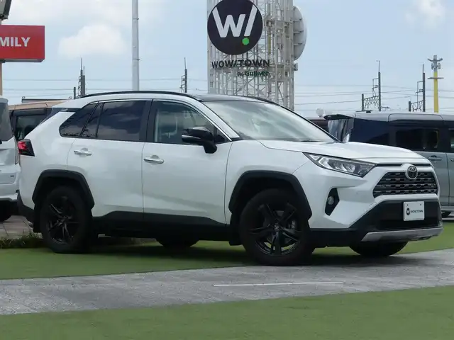 トヨタ ＲＡＶ４ G Zパッケージ 千葉県 2019(令1)年 9.1万km ホワイトパールクリスタルシャイン 所解中/Toyota Safety Sense/・プリクラッシュセーフティ/・レーンディパーチャーアラート/・オートハイビーム/・レーダークルーズコントロール/・ブラインドスポットモニター/パワーバックドア/デジタルインナーミラー/ブラックレザーシート/運転席パワーシート/前席シートヒーター/純正SDナビ/地デジTV/【DVD/CD再生機能　Bluetooth接続】/バックカメラ/ドライブレコーダー（前後撮影）/革巻きステアリング/ETC/LEDヘッドライト/フォグライト/ウインカーミラー/社外18インチアルミホイル/サイド/カーテンエアバッグ/スマートキー
