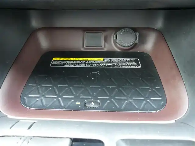 トヨタ ＲＡＶ４ G Zパッケージ 千葉県 2019(令1)年 9.1万km ホワイトパールクリスタルシャイン 所解中/Toyota Safety Sense/・プリクラッシュセーフティ/・レーンディパーチャーアラート/・オートハイビーム/・レーダークルーズコントロール/・ブラインドスポットモニター/パワーバックドア/デジタルインナーミラー/ブラックレザーシート/運転席パワーシート/前席シートヒーター/純正SDナビ/地デジTV/【DVD/CD再生機能　Bluetooth接続】/バックカメラ/ドライブレコーダー（前後撮影）/革巻きステアリング/ETC/LEDヘッドライト/フォグライト/ウインカーミラー/社外18インチアルミホイル/サイド/カーテンエアバッグ/スマートキー