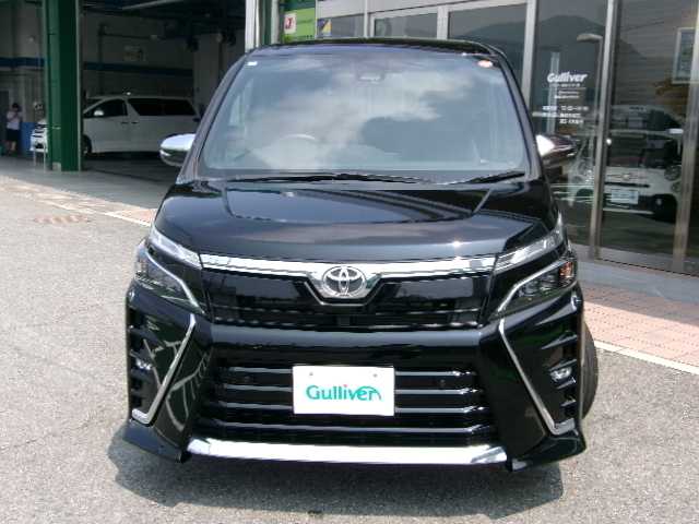 トヨタ ヴォクシー ZS 煌Ⅲ 奈良県 2021(令3)年 1.7万km ブラック /ワンオーナー車/スマートキー×2/プッシュスタート/トヨタセーフティセンス/純正10インチメモリーナビ地デジ/純正バックカメラ/純正ドライブレコーダー/純正ビルトインETC2.0/両側パワースライド/スペアタイヤ/LEDヘッドライト/黒合皮レザーシート