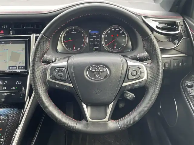 トヨタ ハリアー プレミアム 群馬県 2017(平29)年 2.1万km ホワイトパールクリスタルシャイン 純正SDナビ（CD/MD/DVD/BT/AM/FM/HDMI）/トヨタセーフティーセンス/（レーンディパーチャーアラート/プリクラッシュセーフティー/クリアランスソナー/インテリジェントクリアランスソナー）/サンルーフ/モデリスタエアロキット/パワーバックドア/クルーズコントロール（追従あり）/電動チルトテレスコピックステアリング/ステアリングスイッチ/自動防眩ミラー/モード設定（エコ・ノーマル・スポーツ）/ドラレコ/ETC2.0/純正フロアマット/フォグランプ/保証書/取扱説明書