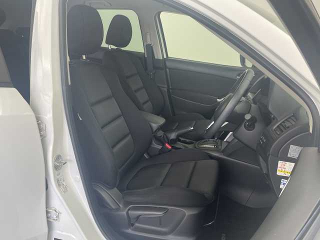 マツダ ＣＸ－５ 20S 千葉県 2012(平24)年 6.4万km クリスタルホワイトパールマイカ (株)IDOMが運営する【じしゃロン八千代店】の自社ローン対象車両になります。こちらは現金またはオートローンご利用時の価格です。自社ローンご希望の方は別途その旨お申付け下さい/純正ナビ/・フルセグ/・Ｂｌｕｅｔｏｏｔｈ/・ＤＶＤ/・ＣＤ/バックカメラ/クルコン/ＥＴＣ/ブラインドスポットモニター/ＴＣＳ/リヤビークルモニタリング/HIDヘッドライト/純正１７インチＡＷ