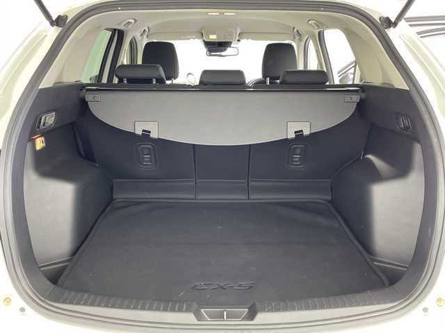 マツダ ＣＸ－５ 20S 千葉県 2012(平24)年 6.4万km クリスタルホワイトパールマイカ (株)IDOMが運営する【じしゃロン八千代店】の自社ローン対象車両になります。こちらは現金またはオートローンご利用時の価格です。自社ローンご希望の方は別途その旨お申付け下さい/純正ナビ/・フルセグ/・Ｂｌｕｅｔｏｏｔｈ/・ＤＶＤ/・ＣＤ/バックカメラ/クルコン/ＥＴＣ/ブラインドスポットモニター/ＴＣＳ/リヤビークルモニタリング/HIDヘッドライト/純正１７インチＡＷ