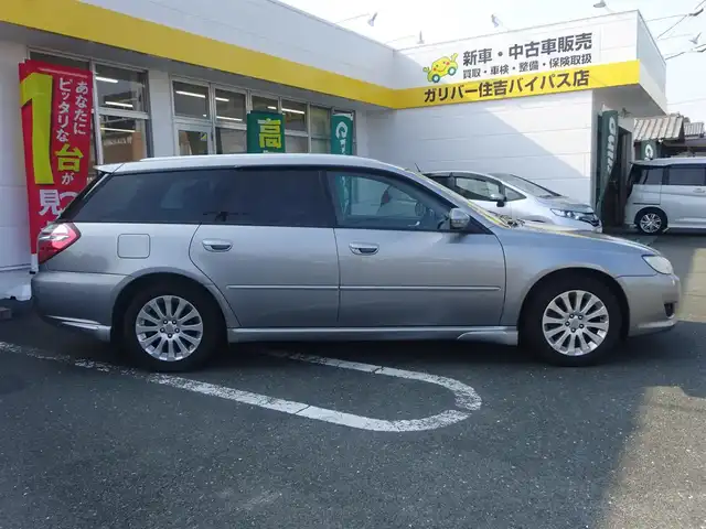 スバル レガシィ ツーリングワゴン 2．0i スマートセレクション 静岡県 2009(平21)年 5.7万km スティールシルバーメタリック 禁煙車/strada HDS915D/（HDDMusic/フルセグTV/AM/FM/MD）/ルーフレール/リモコンキー/運転席パワーシート/HIDヘッドランプ/ETC/純正アルミスタッドレス　4本車載/フロントフォグ/スペアキー/取扱説明書