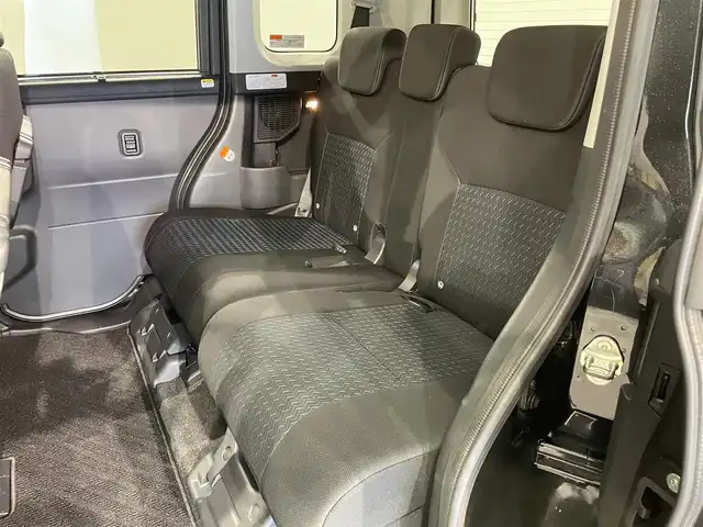 トヨタ ルーミー カスタムG 愛知県 2023(令5)年 2.2万km ブラックマイカメタリック 純正ナビ/（Bluetooth/AM/FM/フルセグTV/Carplay）/衝突軽減ブレーキ/両側電動スライドドア/レーダークルーズコントロール/シートヒーター/LEDオートライト/ETC/バックカメラ/コーナーセンサー/純正14インチAW/スマートキー/スペアキー有/アイドリングストップ/パーキングアシスト