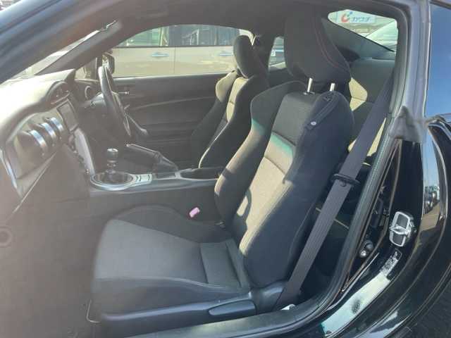 スバル ＢＲＺ S 愛知県 2012(平24)年 13.1万km クリスタルブラックシリカ (株)IDOMが運営する【じしゃロン名古屋鳴海店】の自社ローン専用車両になりますこちらは現金またはオートローンご利用時の価格です。自社ローンご希望の方は別途その旨お申付け下さい/社外ナビ・TV/　（BT/AM/FM）/バックカメラ　/ＥＴＣ　/純正アルミホイール　/ＨＫＳマフラー　/社外車高調/社外３連メーター/プッシュスタート　/ＬＥＤヘッドライト　/オートライト　/サイドエアバッグ　/社外フロアマット　/パワーウィンドウ　/パワーステアリング